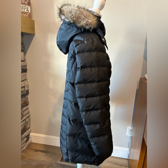 Eddie Bauer Down Parka with removable faux fur hood; size Petite XL. - Picture 5 of 14